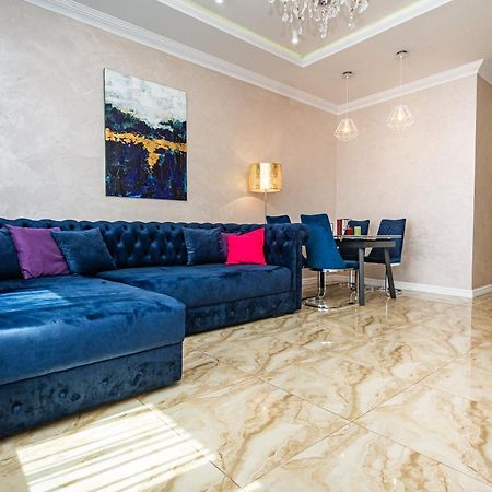Ferienwohnung Luxury For Business & Pleasure Royal 3 Kiew Exterior foto