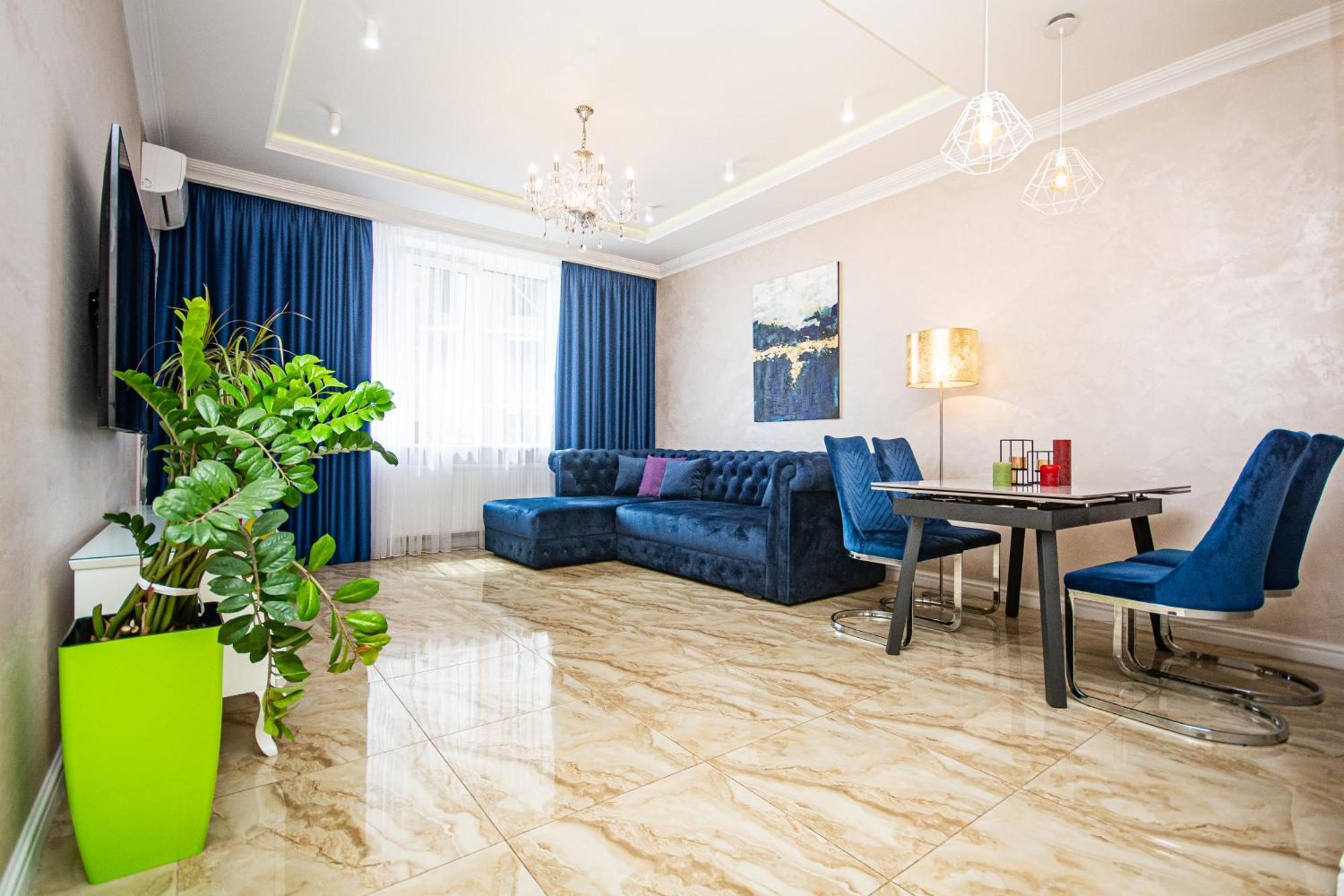Ferienwohnung Luxury For Business & Pleasure Royal 3 Kiew Exterior foto