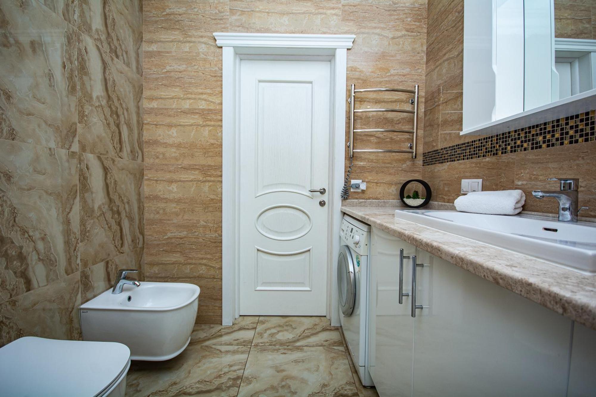 Ferienwohnung Luxury For Business & Pleasure Royal 3 Kiew Exterior foto