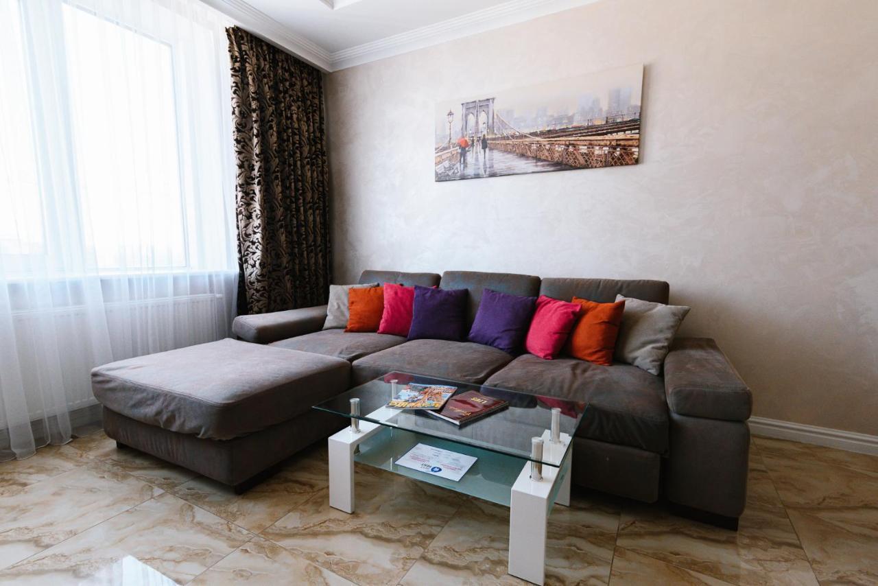 Ferienwohnung Luxury For Business & Pleasure Royal 3 Kiew Exterior foto