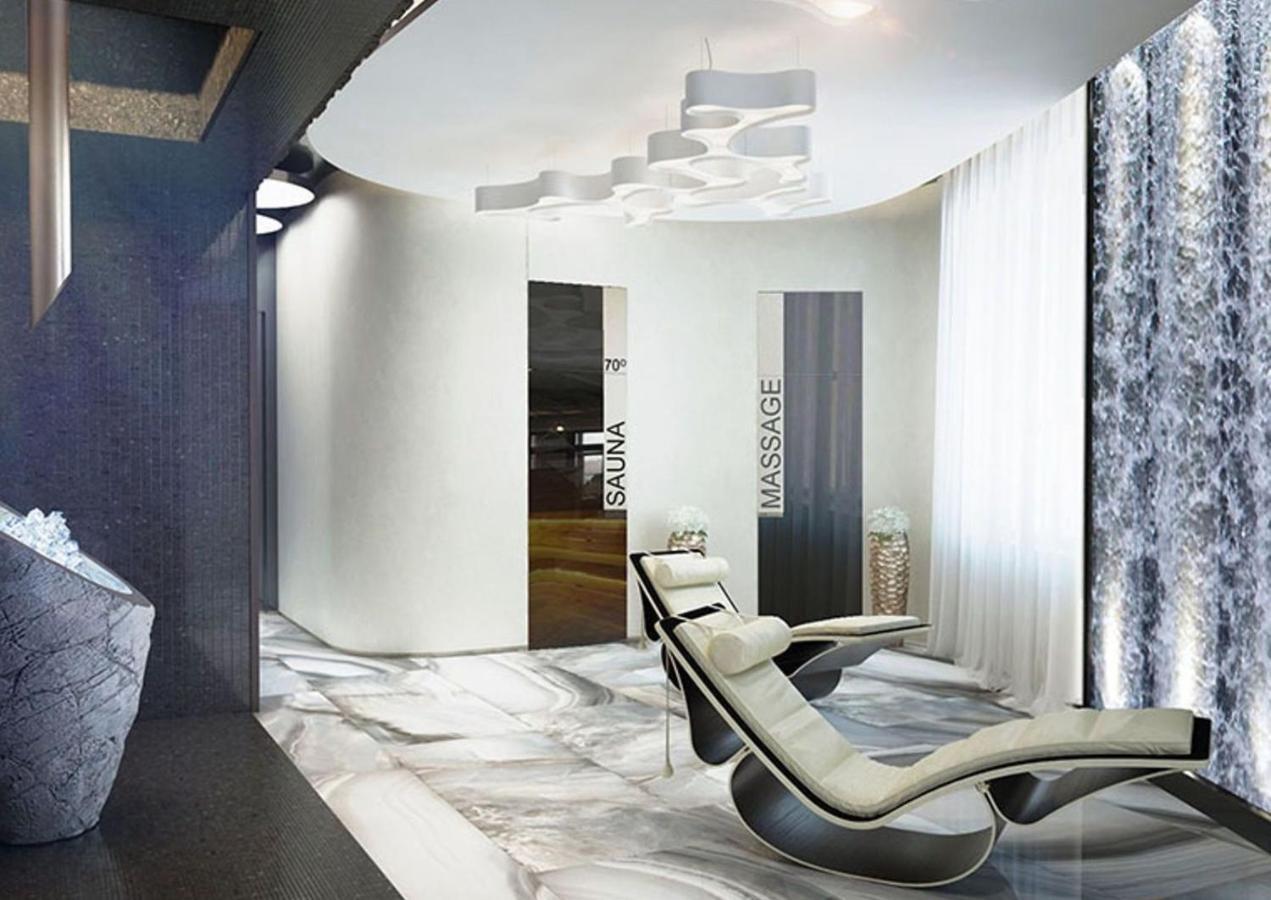 Ferienwohnung Luxury For Business & Pleasure Royal 3 Kiew Exterior foto