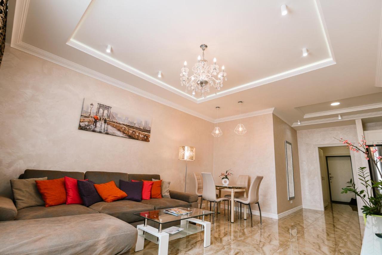 Ferienwohnung Luxury For Business & Pleasure Royal 3 Kiew Exterior foto