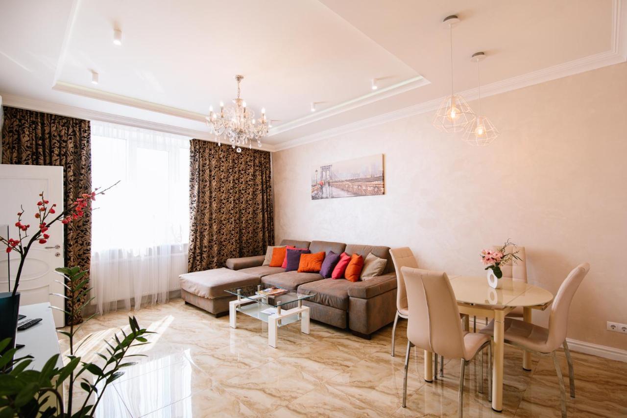 Ferienwohnung Luxury For Business & Pleasure Royal 3 Kiew Exterior foto